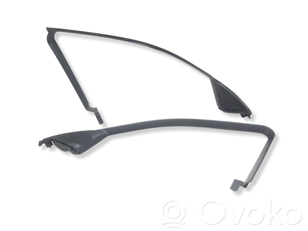 BMW 1 E81 E87 Front door glass trim molding 