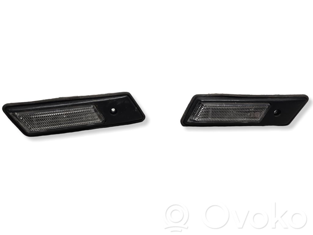 BMW 5 E34 Front fender indicator light 