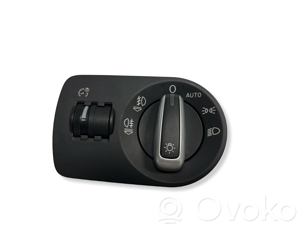 Audi Q3 8U Light switch 