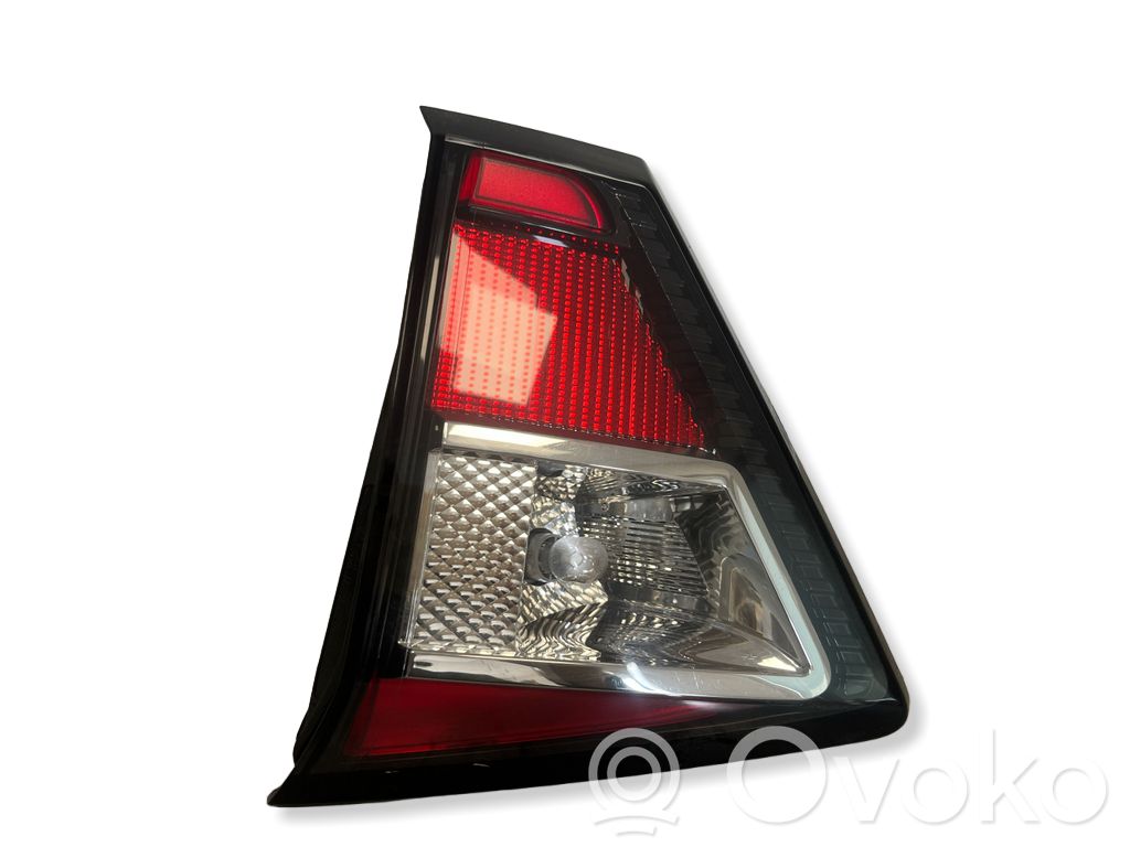Ford Kuga II Lampy tylnej klapy bagażnika 