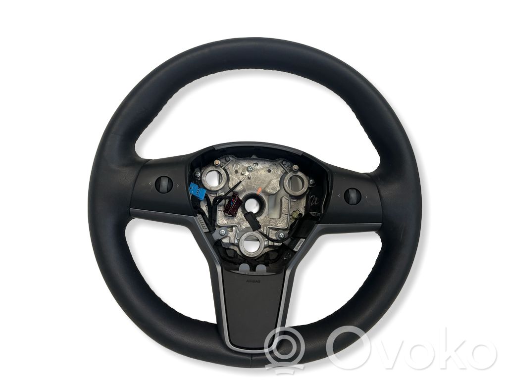 Tesla Model Y Stūre 
