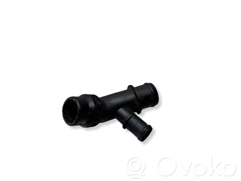 Audi A4 S4 B9 Engine coolant pipe/hose 