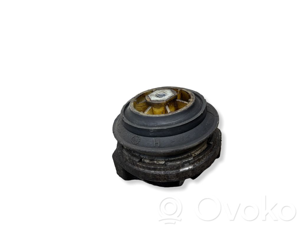 Audi A8 S8 D2 4D Engine mount bracket 