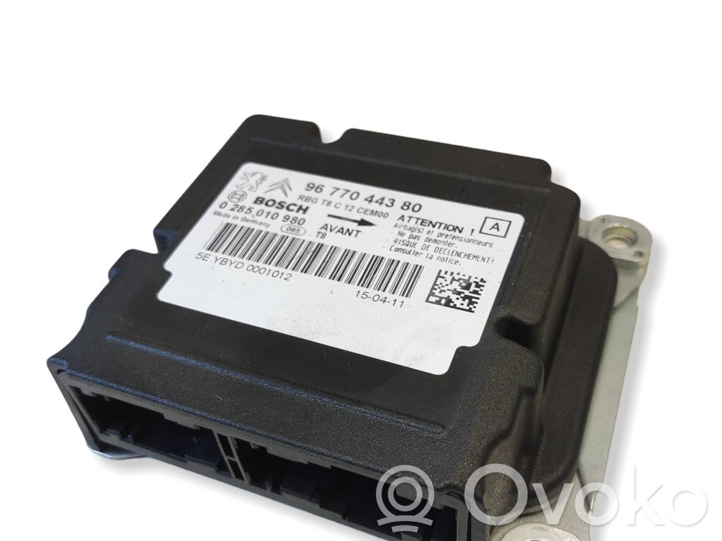 Peugeot 3008 I Airbag control unit/module 