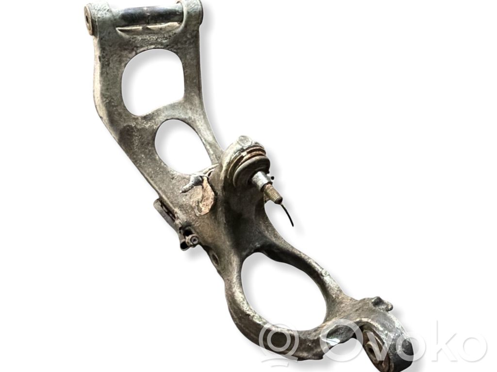 Peugeot 407 Front lower control arm/wishbone 