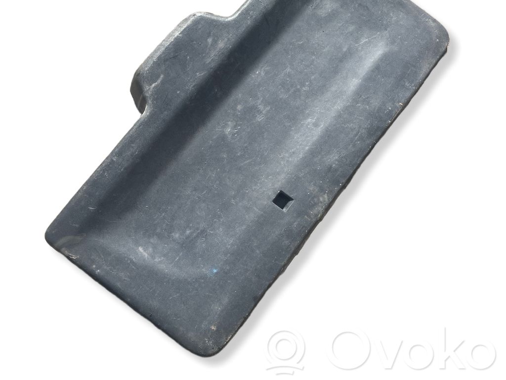 Citroen Berlingo Garniture de couvercle de coffre arriere hayon 