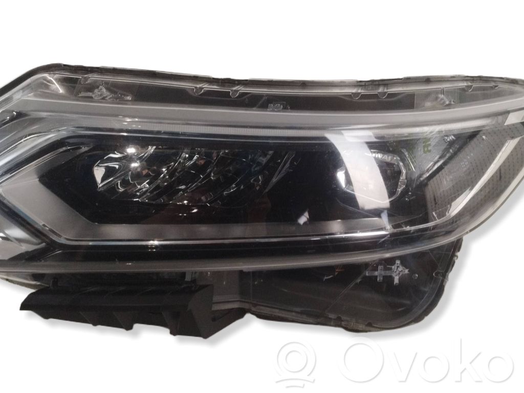 Nissan Qashqai Lampa przednia 