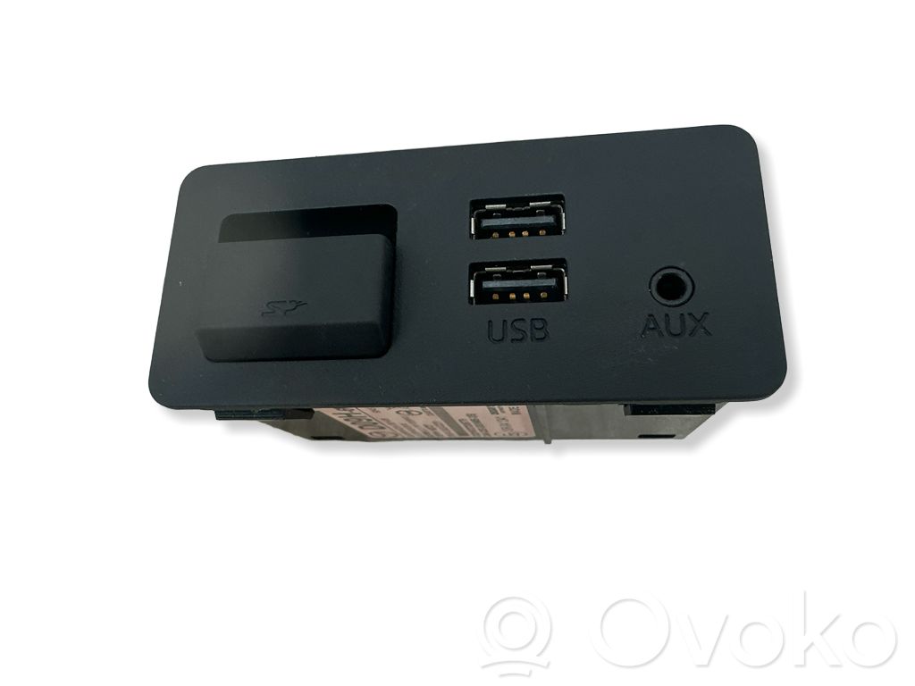 Mazda CX-5 USB socket connector 
