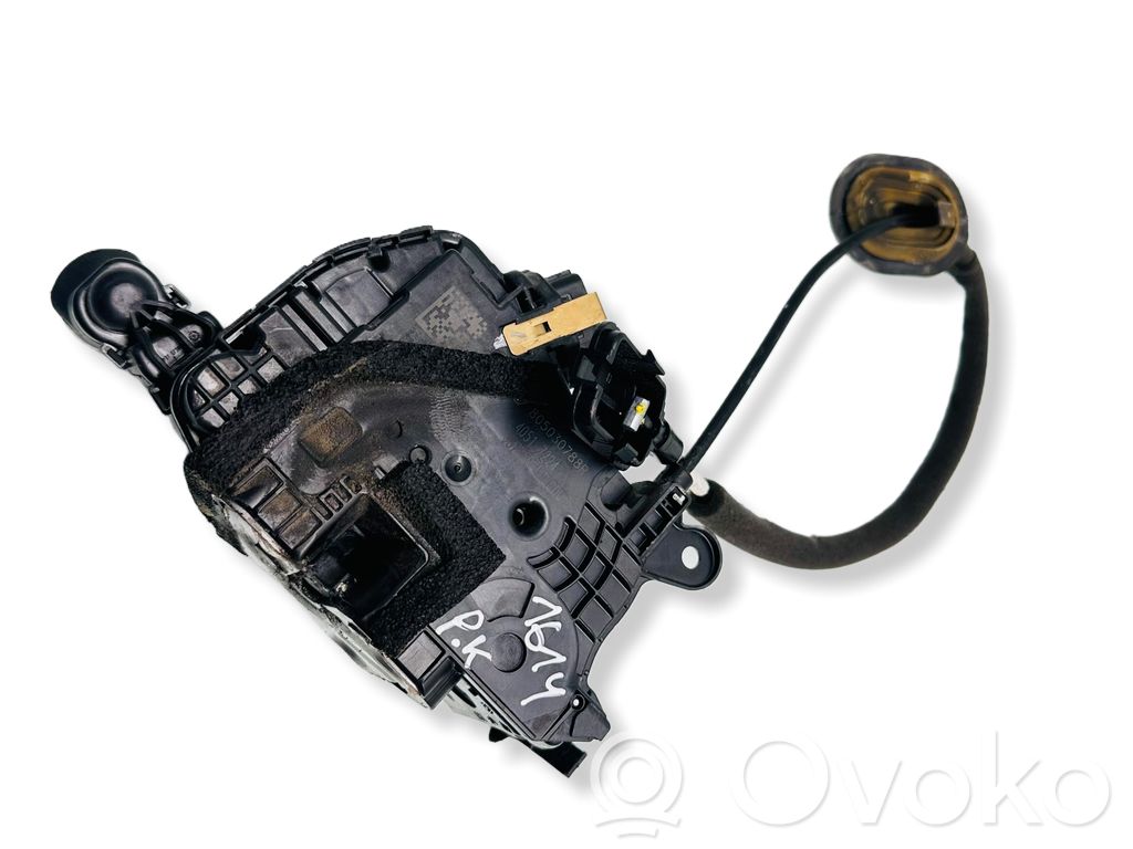 Renault Captur Front door lock 