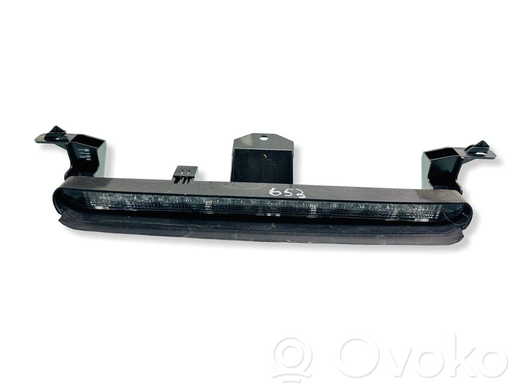 Volvo V70 Third/center stoplight 