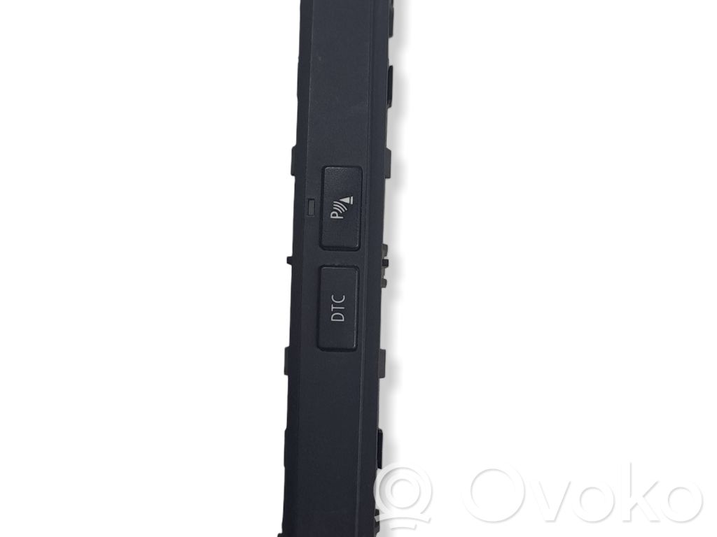 BMW 5 E60 E61 Seat heating switch 