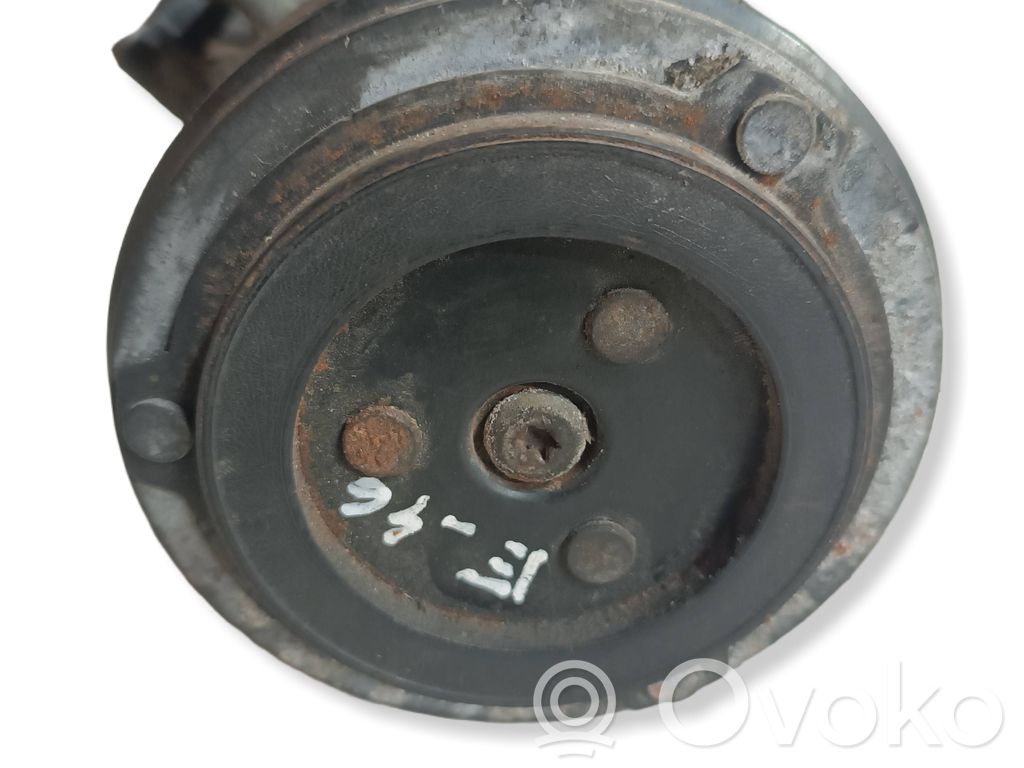 BMW 3 E46 Air conditioning (A/C) compressor (pump) 