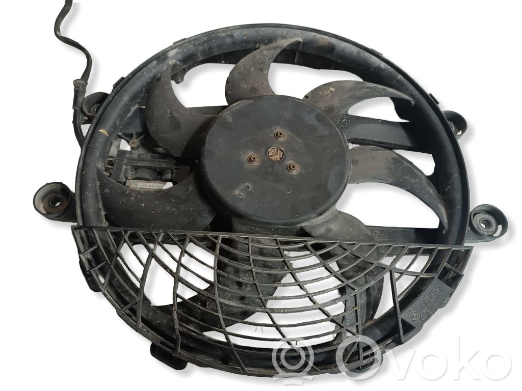 BMW 3 E46 Elektrisks radiatoru ventilators 