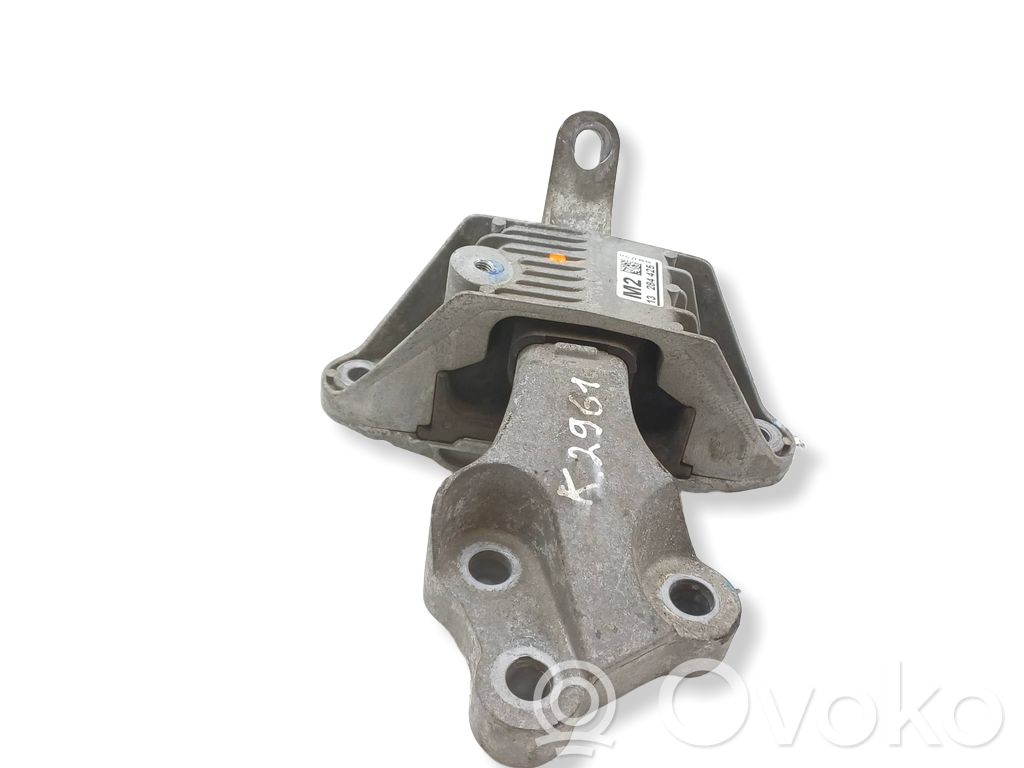 Chevrolet Orlando Gearbox mount 