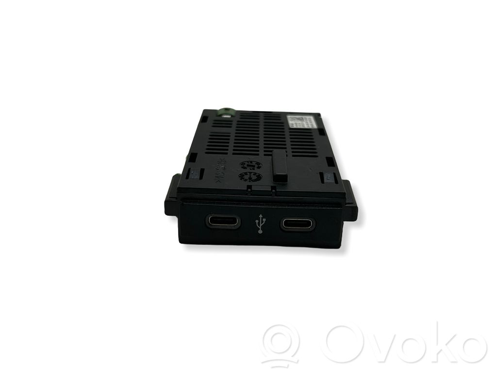 Volkswagen T-Cross Gniazdo / Złącze USB 