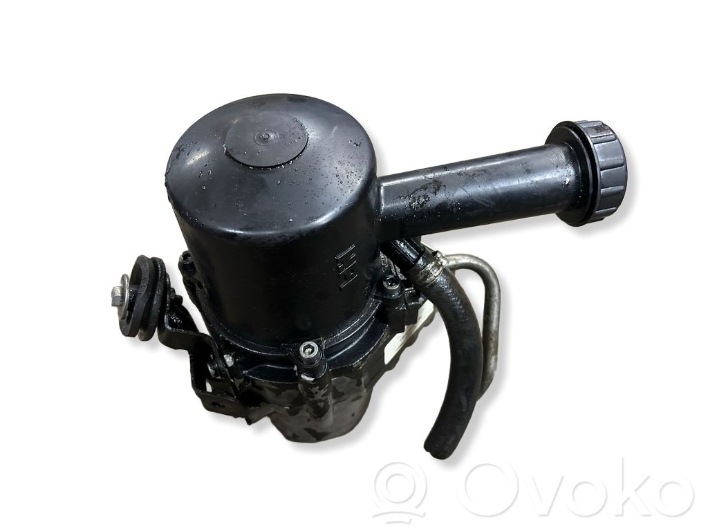 Peugeot 407 Power steering pump 
