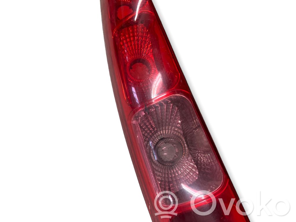 Citroen C8 Luci posteriori 