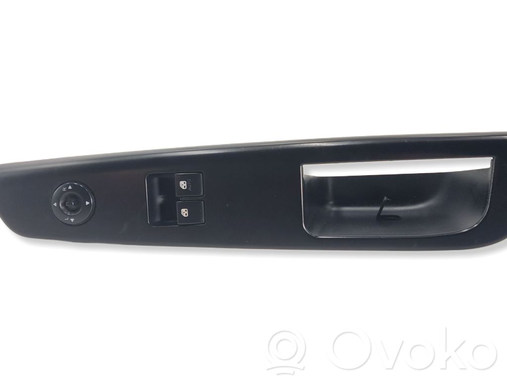 Electric window control switch   823511H110,1374728