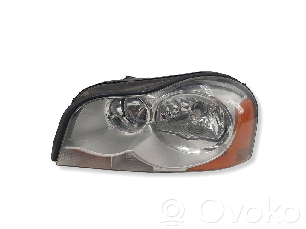Volvo XC90 Lampa przednia 