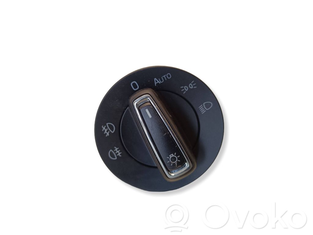 Skoda Superb B8 (3V) Light switch 