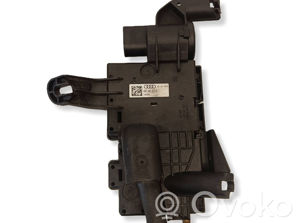 Audi Q7 4M Current control relay 