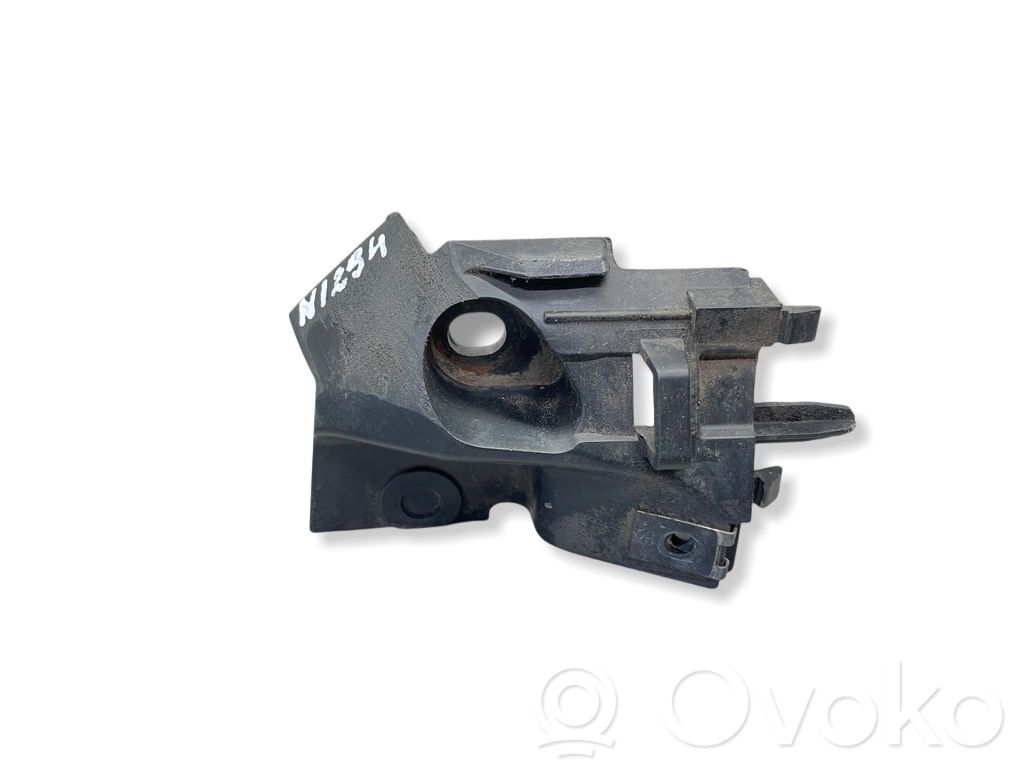 Volvo C30 Front bumper mounting bracket 