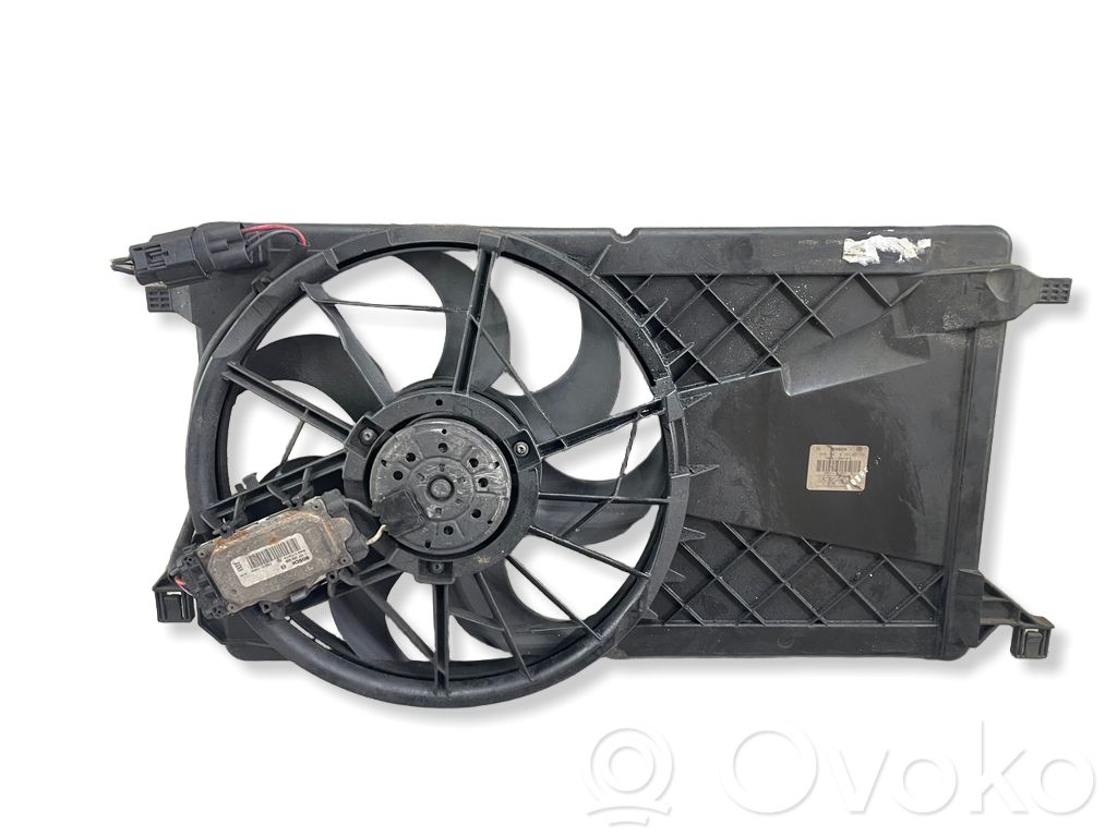 Ford Focus Elektrisks radiatoru ventilators 