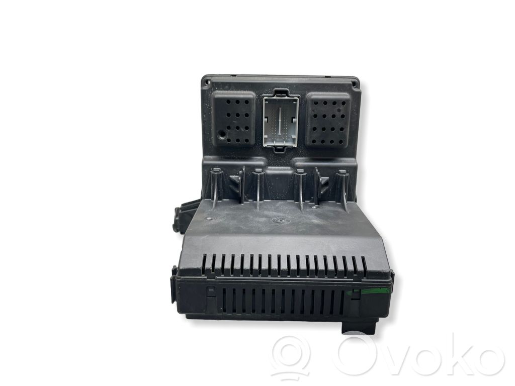Volvo S60 Fuse module 