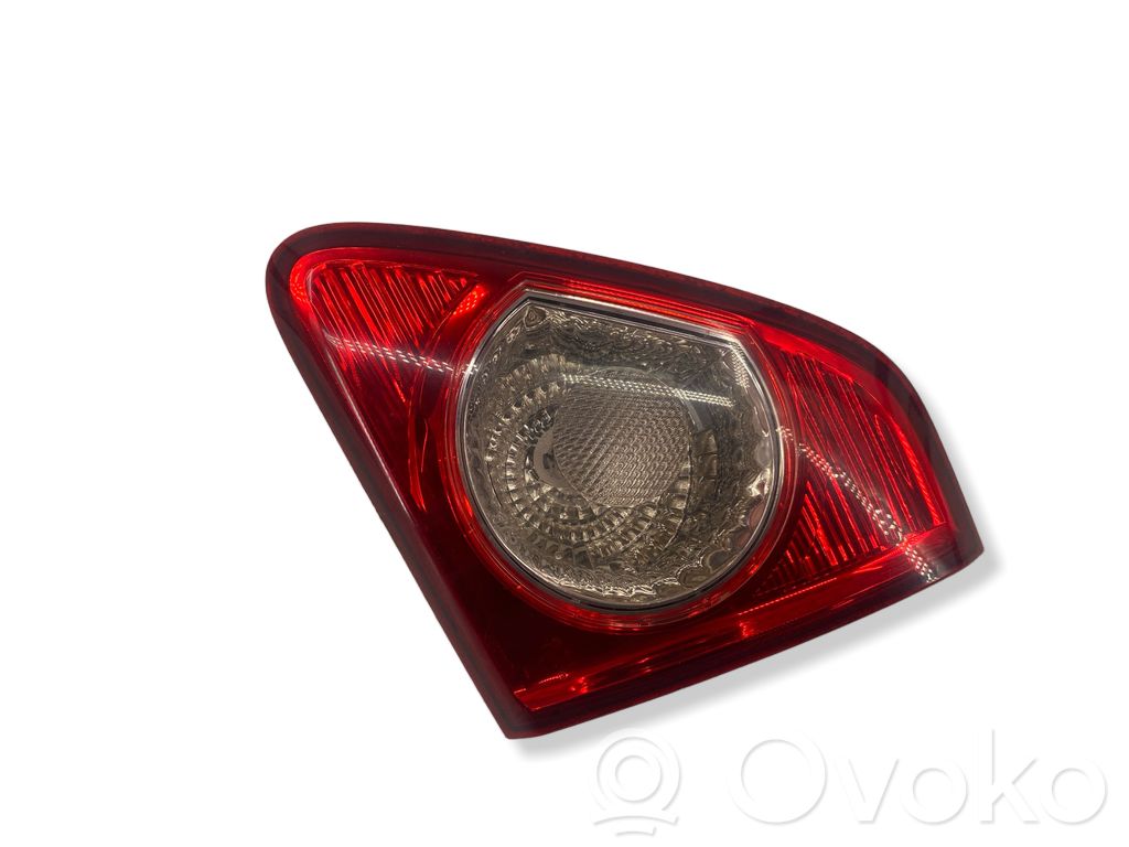 Lampy tylnej klapy bagażnika   12517,E132399