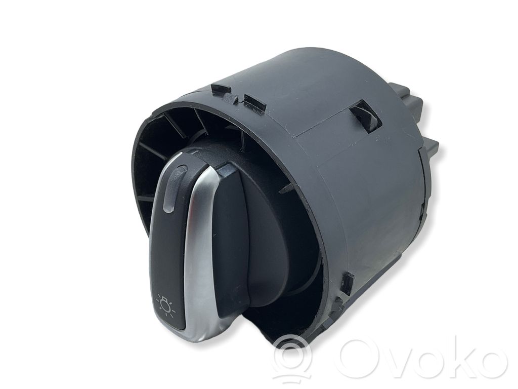 Audi Q3 8U Light switch 