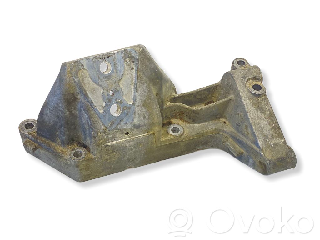 Iveco Daily 6th gen Engine mounting bracket 