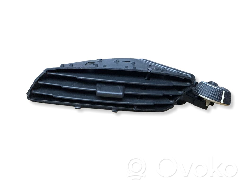 Ford C-MAX II Dysze / Kratki środkowego nawiewu deski rozdzielczej 