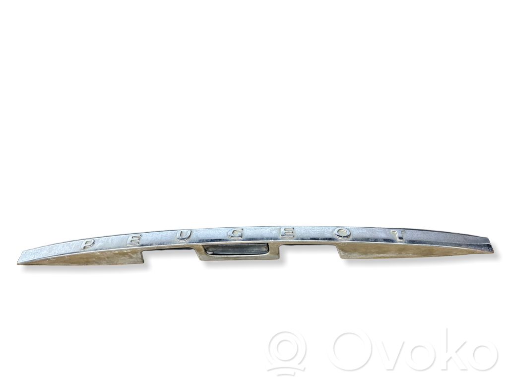 Peugeot 407 Tailgate trim 