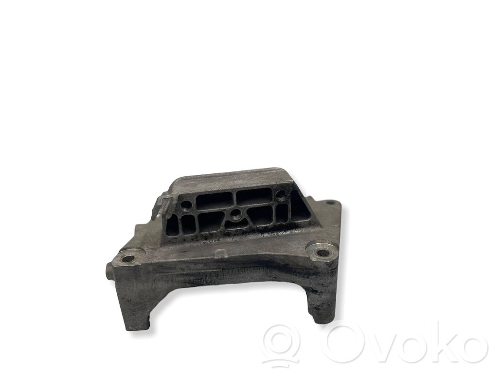 Opel Corsa E Suport motor 