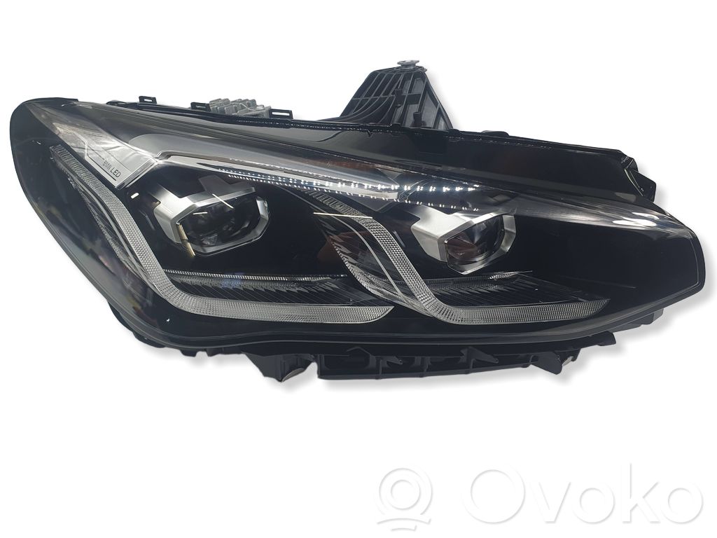 BMW 2 Active Tourer U06 Lampa przednia 