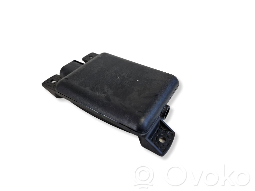 Volkswagen Golf VII Blind spot module 