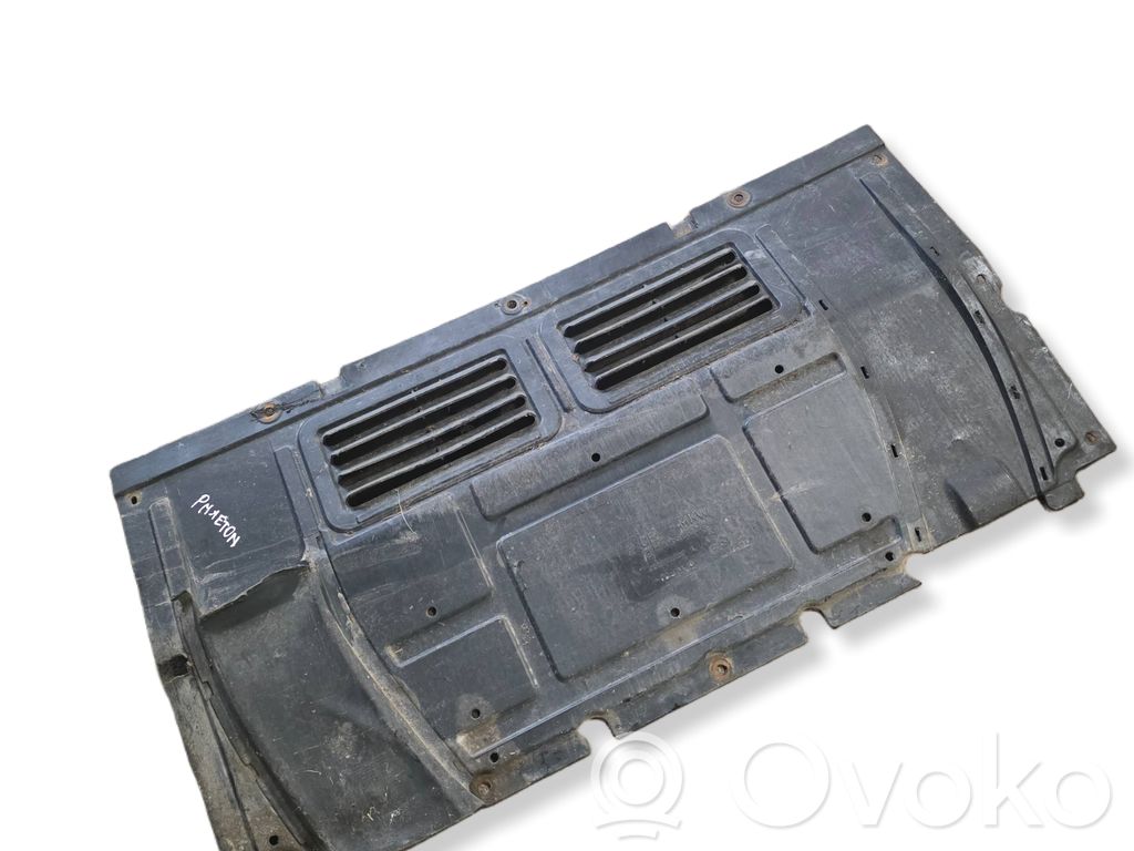 Volkswagen Phaeton Variklio dugno apsauga 