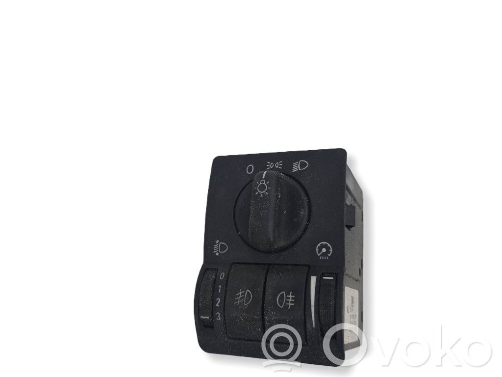 Light switch   09180770,026020190,091310419