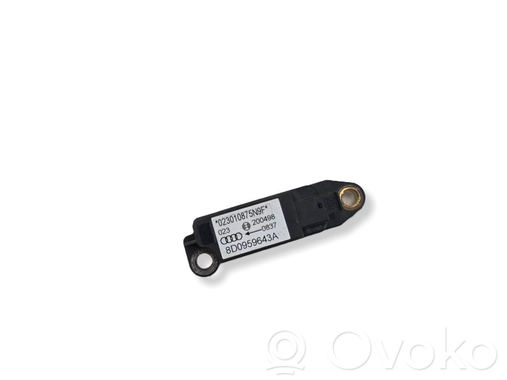 Audi A4 S4 B5 8D Airbag deployment crash/impact sensor 