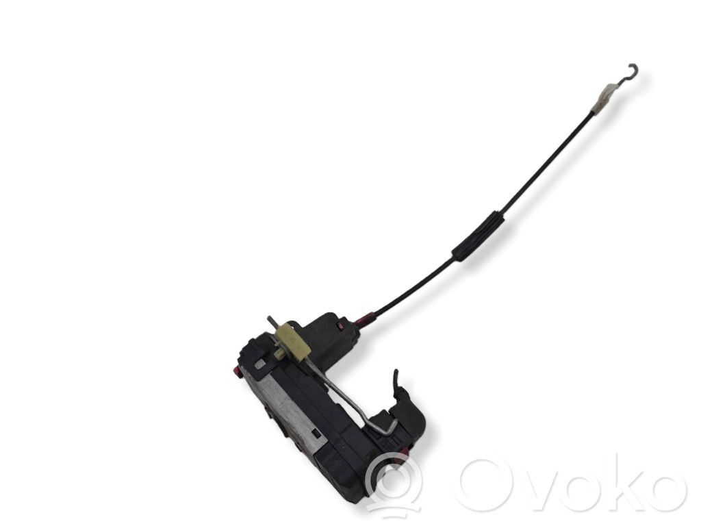 Opel Astra H Takaoven lukko 