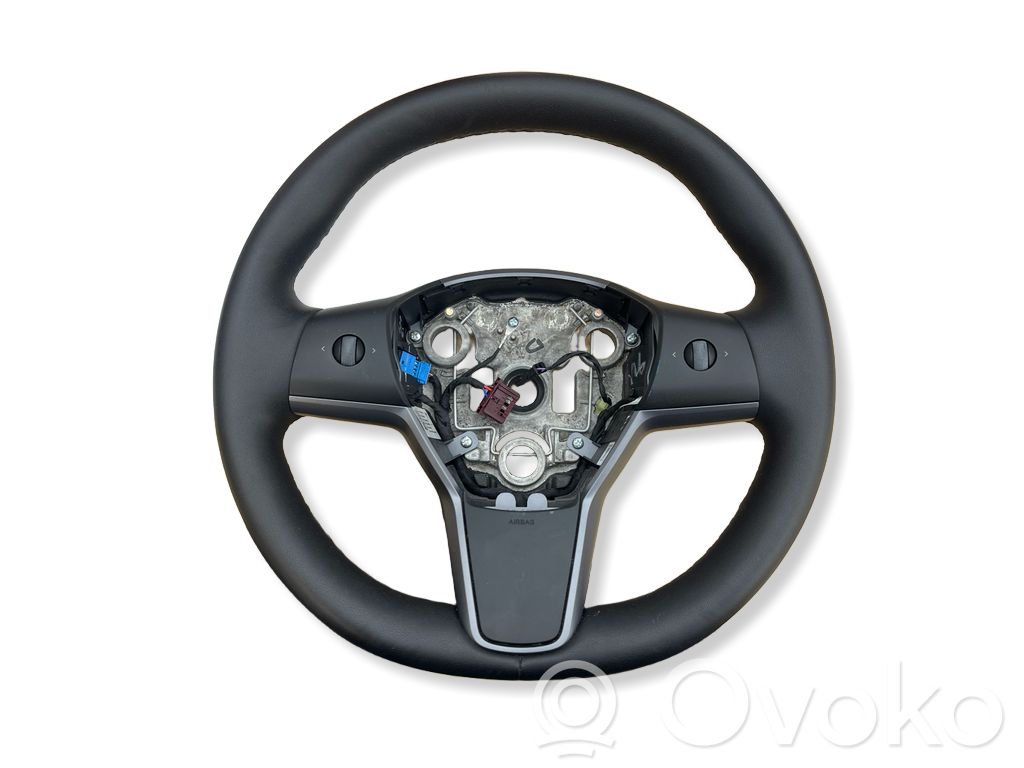 Tesla Model Y Stūre 