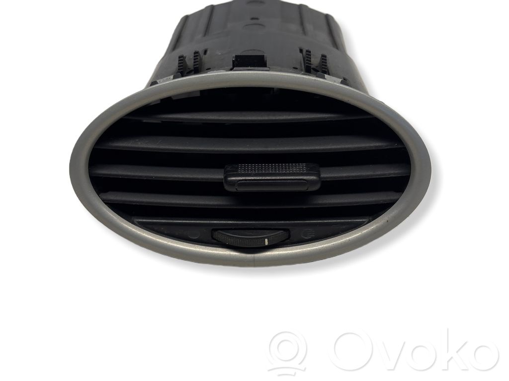 Ford Focus Боковая воздушная решётка 