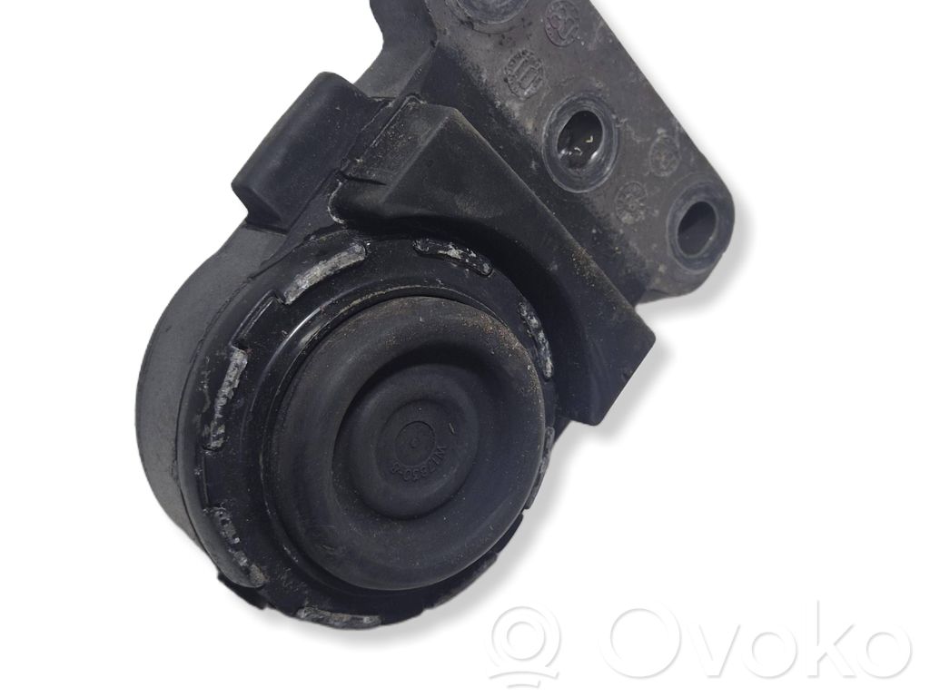Engine mount bracket   8Z0199216B,MP4520,5302976
