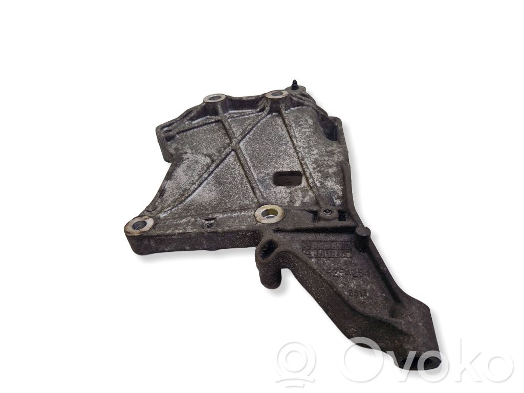 Jeep Renegade A/C compressor mount bracket 