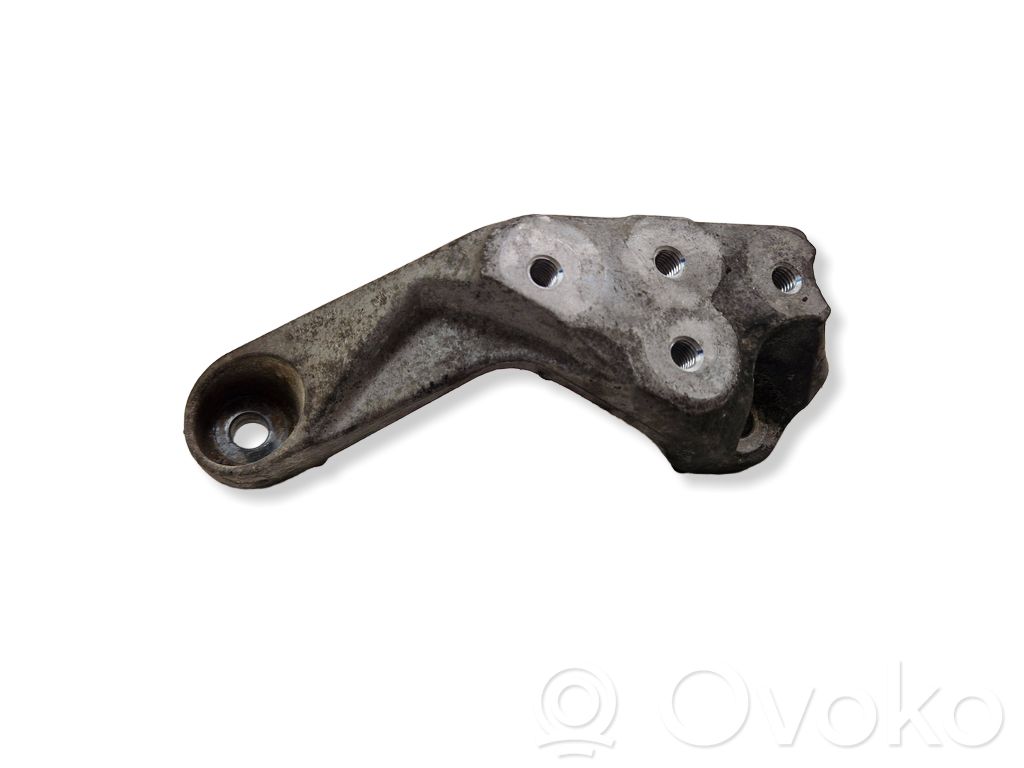 Opel Mokka Engine mounting bracket 
