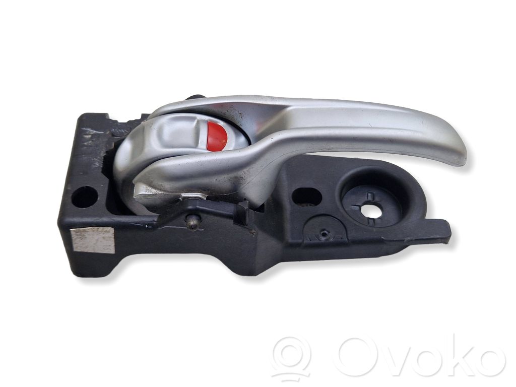 Jeep Cherokee KL Manecilla interna puerta trasera 