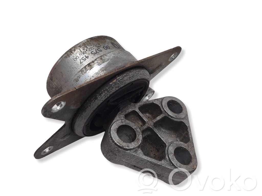 Engine mount bracket   90538543,75542