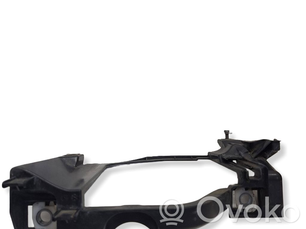 BMW 5 E60 E61 Halterung Scheinwerfer 