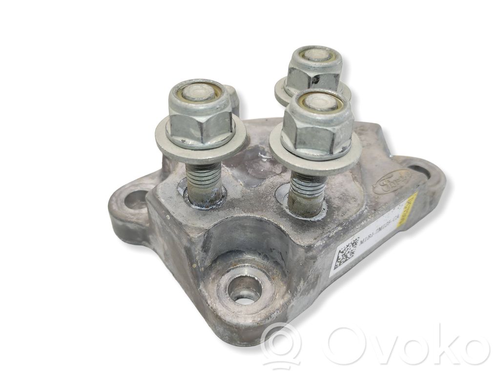Ford Puma Gearbox mounting bracket 