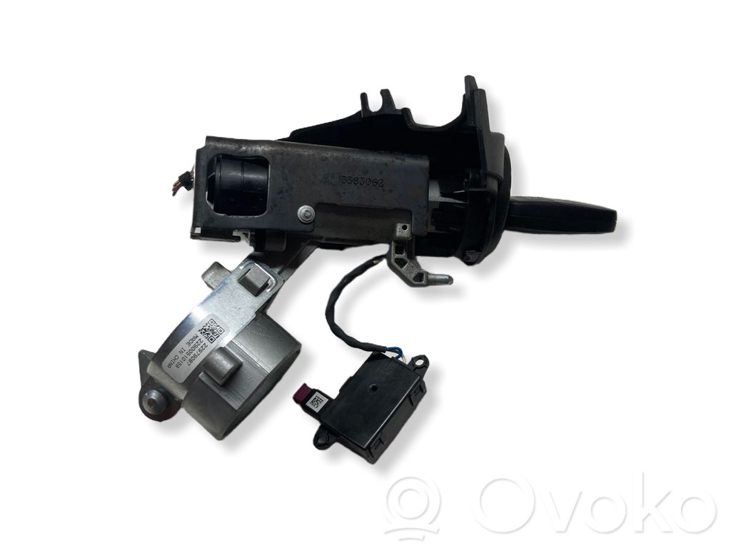 Opel Insignia A Ignition lock 